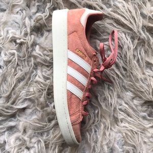 🌸 pink suede adidas shoes🌸